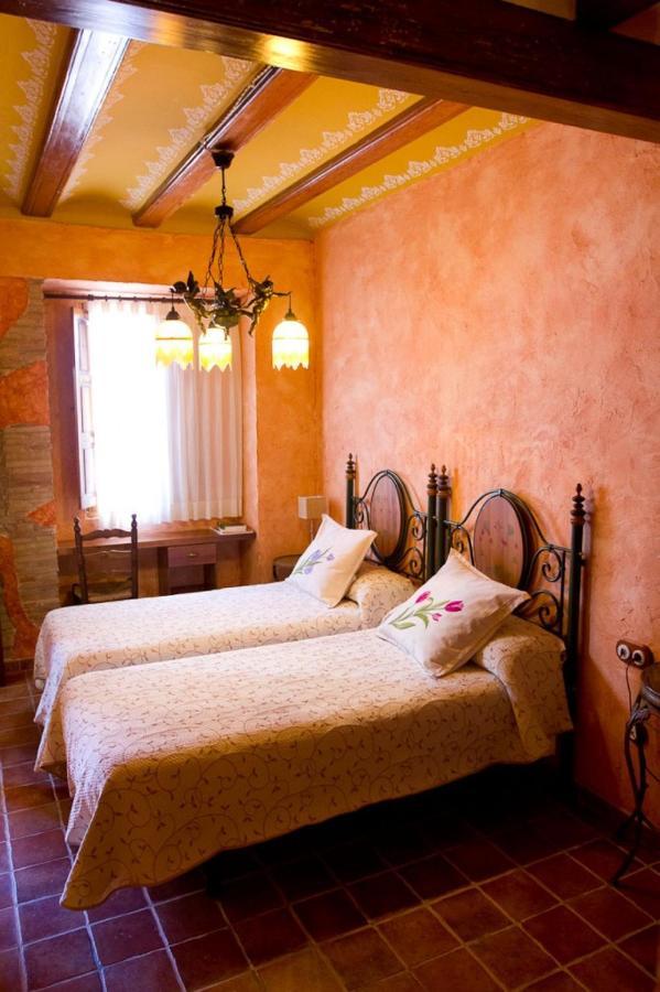 A La Sombra De La Torre Country house
