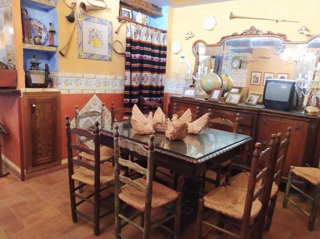 A La Sombra De La Torre Country house Serra